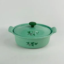 Vintage Prizer-Ware 0T2 Green Cast Iron Enameled Casserole Dish With Lid