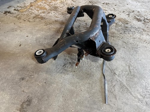 01-06 BMW E46 M3 OEM eje trasero soporte subchasis cuna travesaño - Imagen 2 de 6