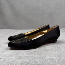 Salvatore Ferragamo Vintage Classic Black Gold Shoes Women s Size 8.5