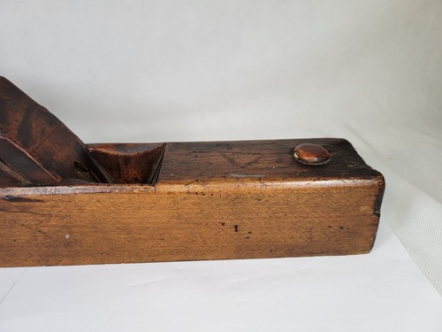 Vintage Wooden Block Plane Large Carpentry Woodworking 55.8cm Long Rare Prop - Picture 8 of 22