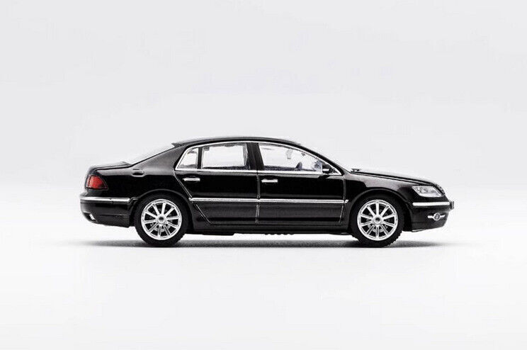 新品同様美品　VW Phaeton ミニカー 限定2,016台 新品同様美品 VW Phaeton ミニカー 限定2,016台 Yahoo