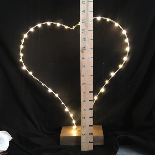 Heart Shaped LED Light Battery Powered 2 AA’s Wood Base Night Light - Picture 4 of 6