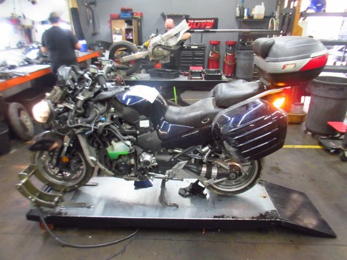 Llanta trasera Kawasaki Concours ZG 1400 ZG1400 2010 10-14 17x6 video recto - Imagen 17 de 17