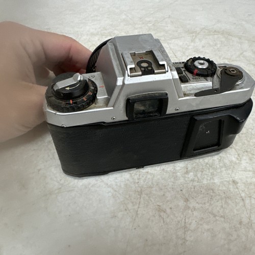 Pentax Program Plus 35mm SLR Camera With 1.7 Lense - Picture 6 of 8