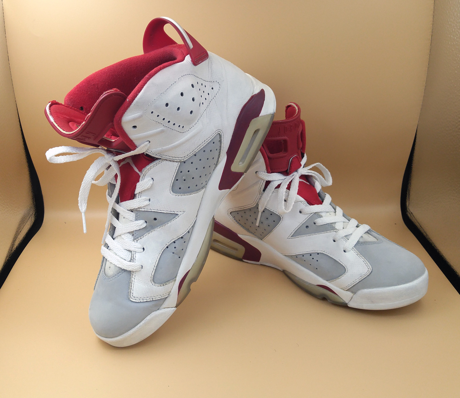 Nike Air Jordan 6 Six, Alternate. Red, Grey Nubuck, Size 10.5 Nike Air Jordan 6 Six, Alternate. Red, Grey Nubuck, Size 10.5