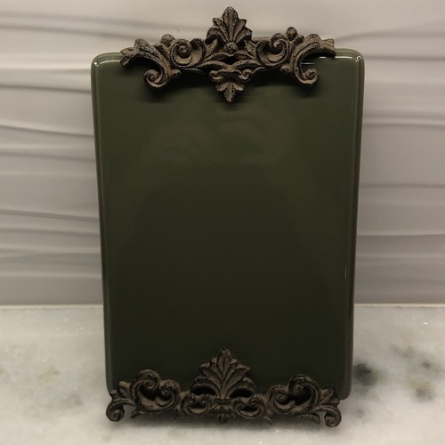 Drake Menu Board Display Stand Ceramic Green Metal Accents Easel 6.25” X 10"Tall - Picture 18 of 20