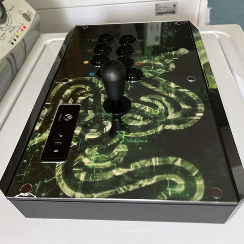 Razer Atrox Arcade Fight Stick Pad Controller for Xbox One Cracked Corner Tested - Picture 4 of 13