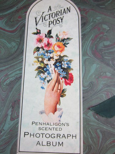 1990 A Victorian Posy Penhaligon's Scented Photograph Album - Picture 2 of 12