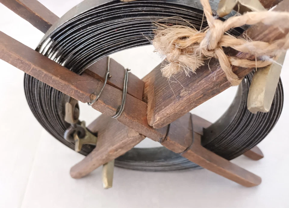 Instrument de mesure / Décamètre ancien - Photo 4/4