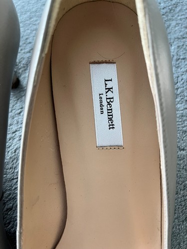 ladie AUDREY court shoe from LK Bennett, size 39, taupe colour - Picture 4 of 8