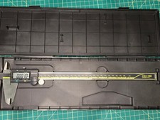 Mitutoyo 500-193-30  Digimatic Caliper 0-300mm/0-12" CD-12"ASX