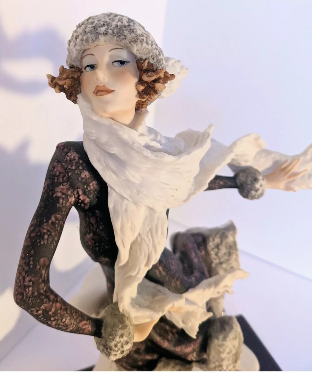 BRAND NEW! Guiseppe Armani Florence Figurine Skating Winter 1989