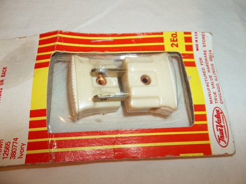 Vtg New In Package 2 KWIK-CAPS Easy Replacement Electric Lamp Cord Plugs - Picture 4 of 8