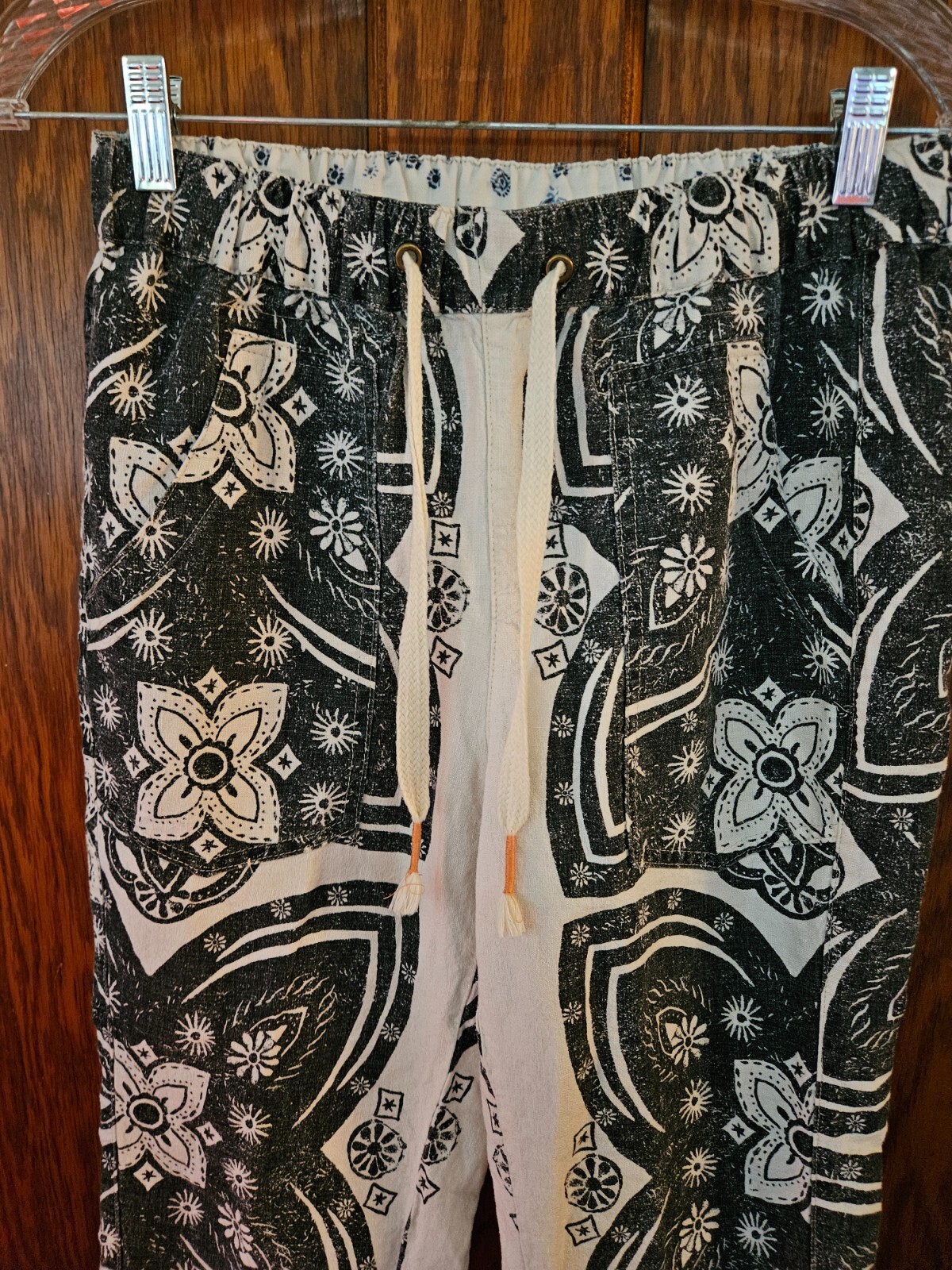 Picture 4 of 6