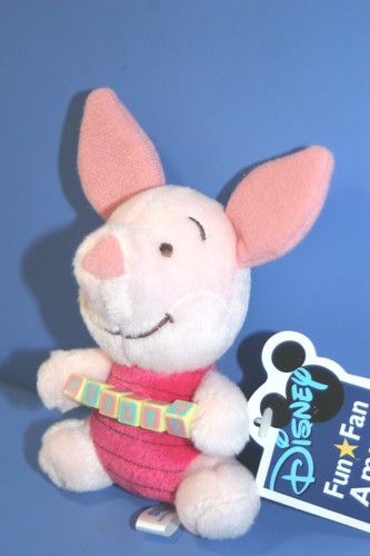 Muñeca de peluche Disney Winnie the Pooh Piglet Petite 12 cm SEGA 2004 - Imagen 5 de 7