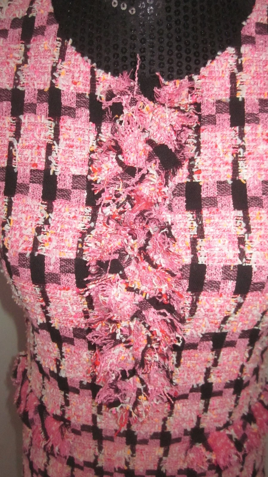 Abito Moschino HOUNDTOOTH TWEED ROSA 4 dinastie circo privato Fallon Carrington