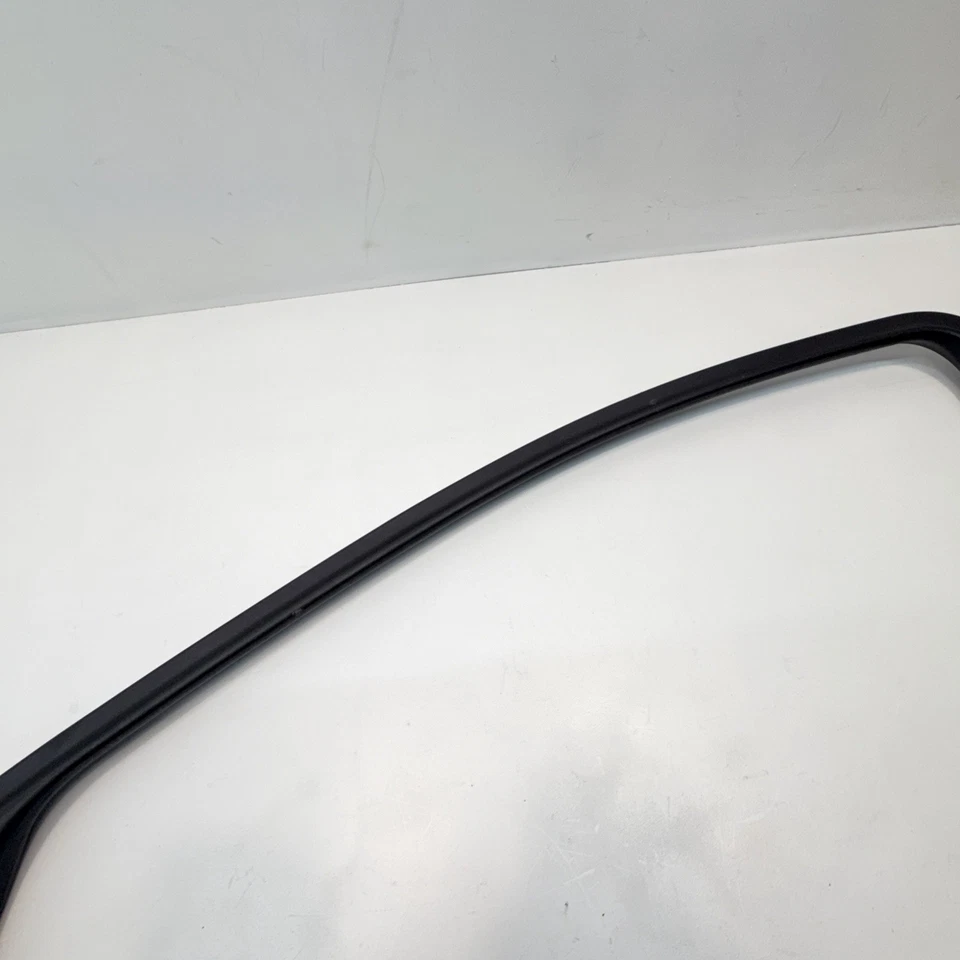 Chevrolet Malibu 2016-2025 lado derecho puerta superior ventana marco moldura OEM Foto 4 de 4