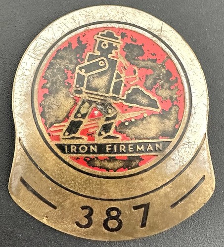 Insignia de metal de colección Iron Fireman Employee 387 robot fogón de carbón pintura original