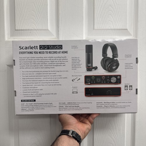 Focusrite Scarlett 2i2 Studio 3rd Generation USB Recording Pack - Picture 6 of 6