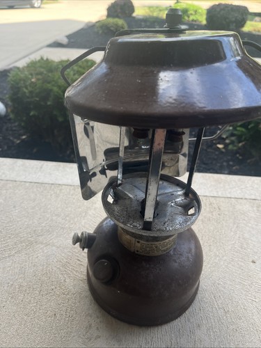 Vintage Coleman Model 275-710 Brown Lantern Picket, No Globe. - Picture 6 of 8