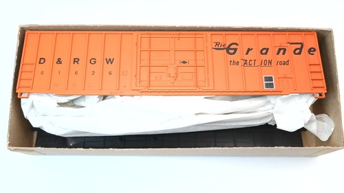 HO Roundhouse Denver Rio Grande Western 50 pies FMC enchufe puerta caja coche 61626 | Zustand: New
