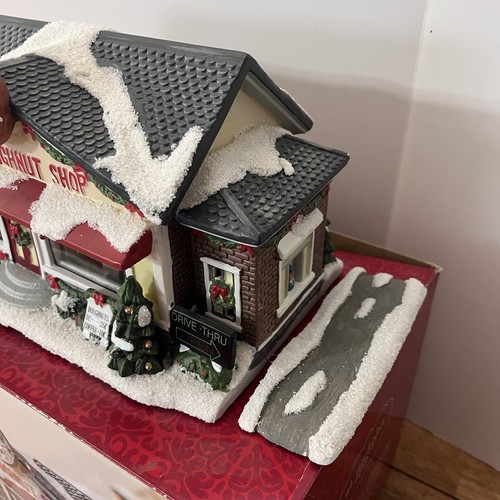 Colección St Nicholas Square Village The Doughnut Shop Iluminado 2011 con Caja - Imagen 3 de 7