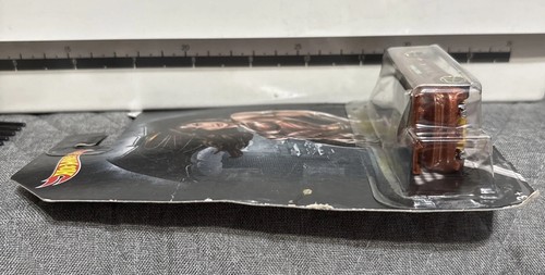 2015 Hot Wheels Batman vs Superman-Wonder Woman 7/7 TANTRUM Brown w/Gold OH5 Sp - Picture 4 of 9