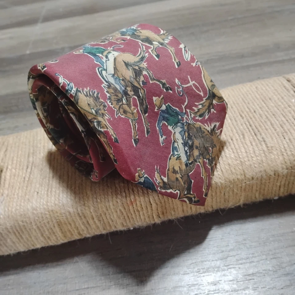 复古马术丝绸领带 Rodeo Western Ranch 牛仔在尘土飞扬的栗色中翻滚 — 第 3/4 张图片