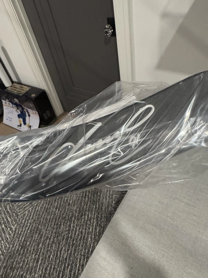 Игровая хоккейная клюшка с автографом Маркуса Наслунда б/у JSA MSG - Изображение 4 из 4