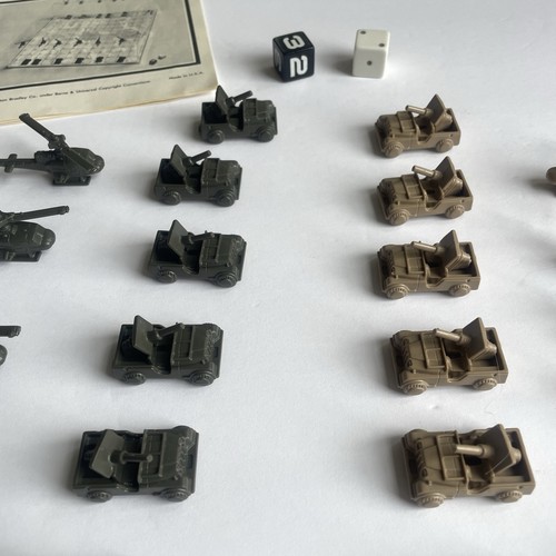 Vintage Chopper Strike Board Game Replacement Parts - 10 Choppers 12 Jeeps Dice - Picture 8 of 11