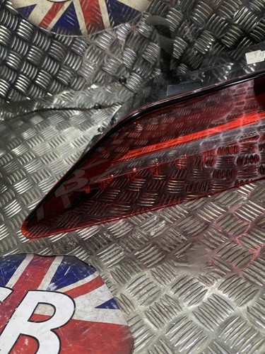 Jaguar I Pace EV400 Left Inner Taillight J9D3-13A421-AB - Picture 7 of 17