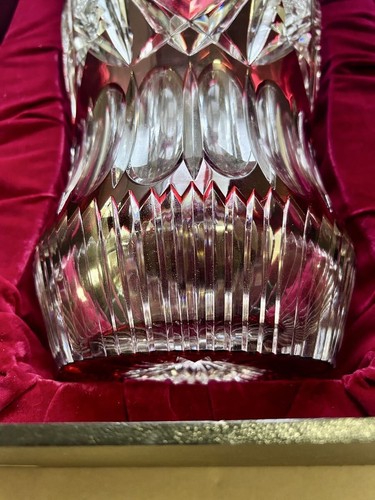 Lausitzer 24% Lead Crystal Hand-Cut Red Overlay Vase Exquisite German Art Piece - Picture 4 of 10
