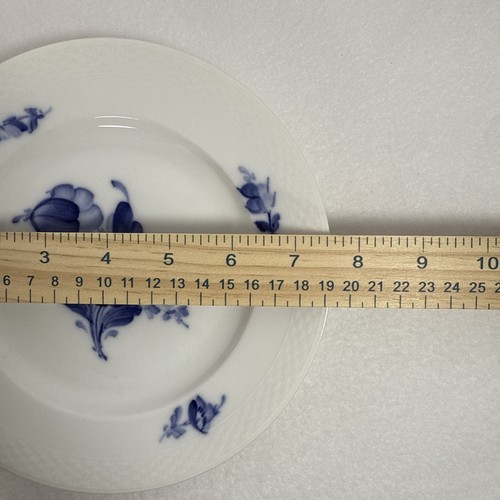 Set Of 4 Vintage Royal Copenhagen Blue Flowers Braided Salad Plate, Cup & Saucer - Picture 18 of 24