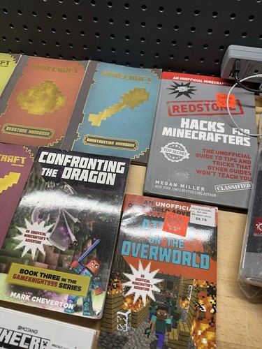 Minecraft Buch Konvolut 12 Spieltipps Anleitungen Romane Hacks Lesestoff - Bild 5 von 6