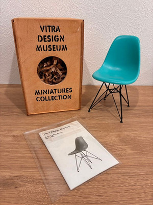 Vitra Miniature Eames DSR Chair 1/6 Turquoise Herman Miller Mid Century