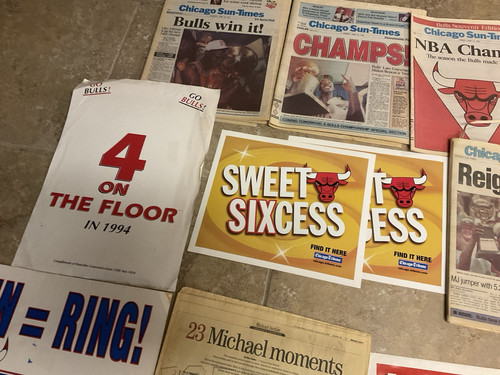 Chicago Tribune Newspapers Chicago Bulls Championships Michael Jordan 90s - Picture 9 of 9