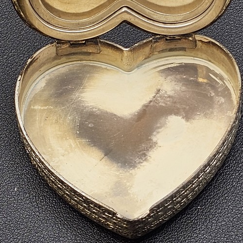 Vintage Sterling Silver 56.56g Makeup Compact Heart Shaped Engraved Flowers - Imagen 4 de 13