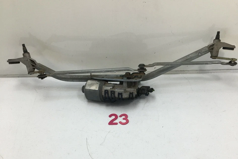 Volkswagen Passat GLS 2001-2005 motor limpiaparabrisas con acoplamiento OEM Foto 2 de 4