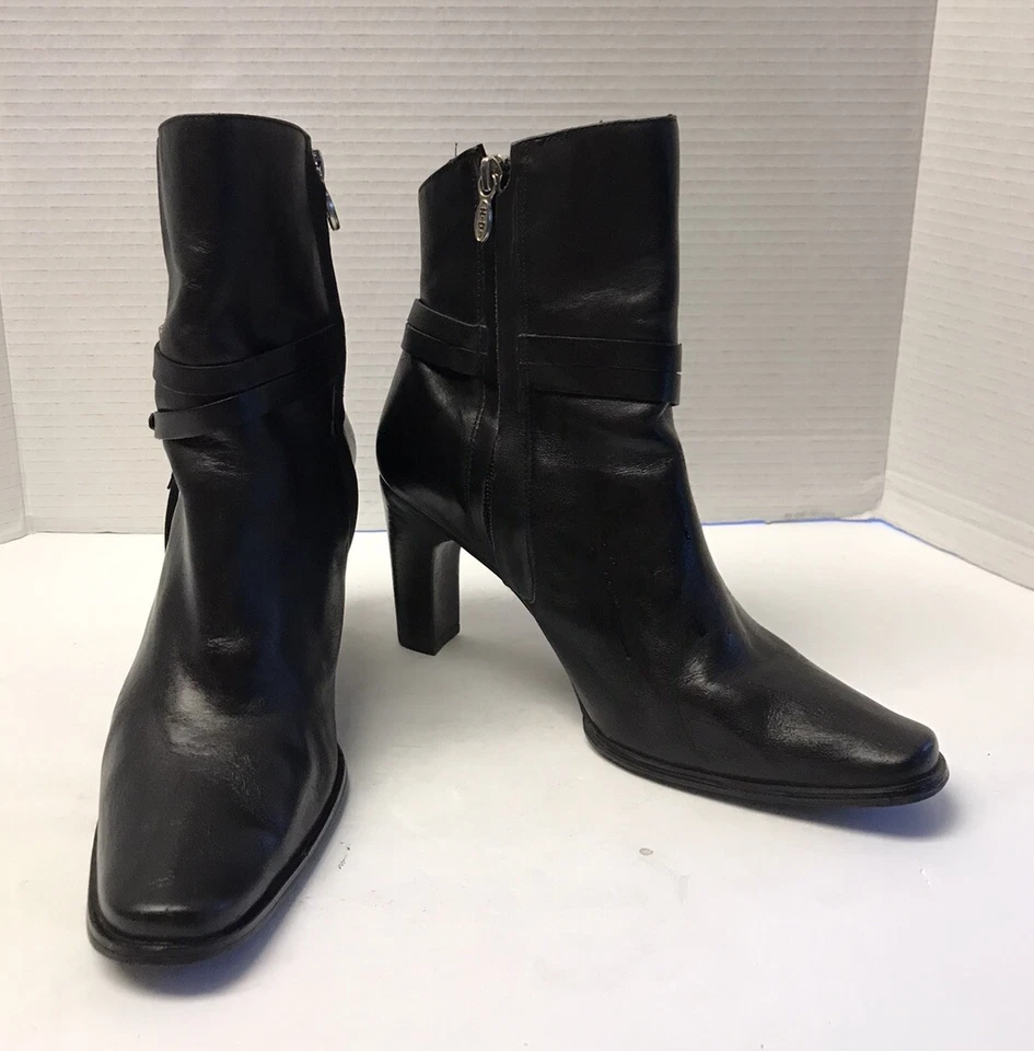 Botines Harley Davidson para mujer talla 8M de cuero negro con cremallera interior tacón alto Foto 4 de 4