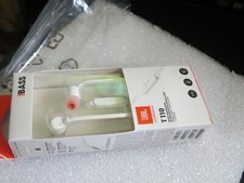 JBL T110 Harman Kardon Pure Bass Tangle Free In-ear Headphones/Mic White NEW