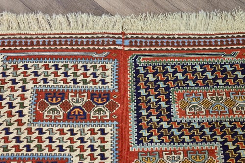Vintage Caucasian Sileh Verneh Dragon Soumak Rug 205x265cm / 6' 8" x 8' 8" - Picture 11 of 16