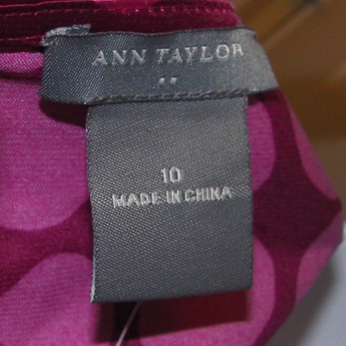 Blusa Ann Taylor Magenta Rosa y Fucsia Lunares con Volantes Talla 10 *NUEVA CON ETIQUETAS - Imagen 6 de 7