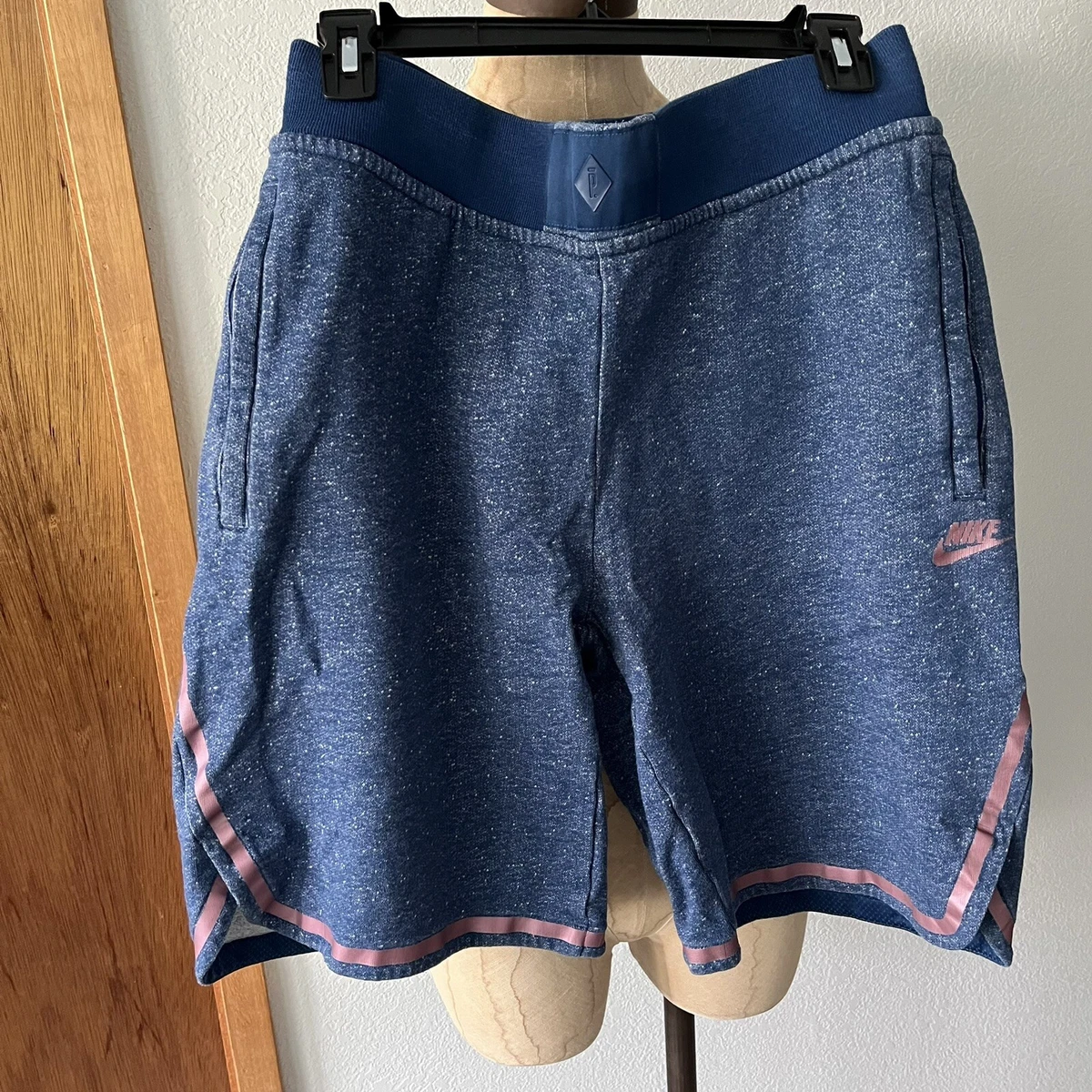 Nikelab top fleece shorts