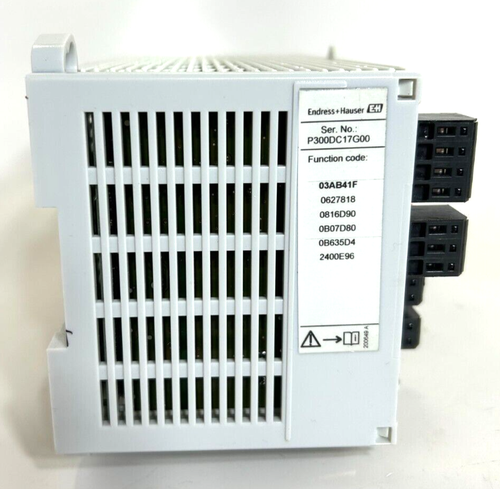 EH Endress+Hauser Liquiline CM44P-5AT0/0 7-Slot Channel Transmitter Model 2017 - Picture 3 of 4