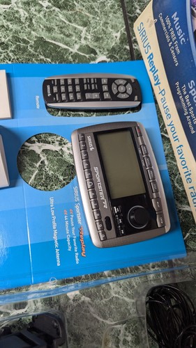 New SIRIUS Sportster REPLAY, New Old Stock Radio Shack - Imagen 18 de 22