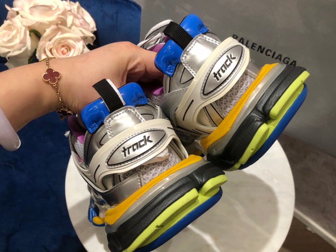 BALENCIAGA triples41 即購入 BALENCIAGA TRACK RUBBER MULTICOLOR METALLIC MESH SILVER 41