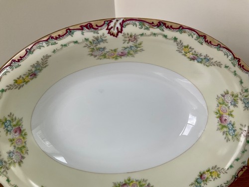 Vtg Meito China Serving Bowls ~Set of 2 ~Dark Red Rim, Gold Trim & Florals - Picture 3 of 9