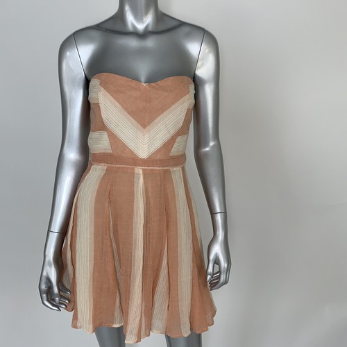Vestido giratorio sin tirantes a melocotón y crema - Imagen 3 de 12