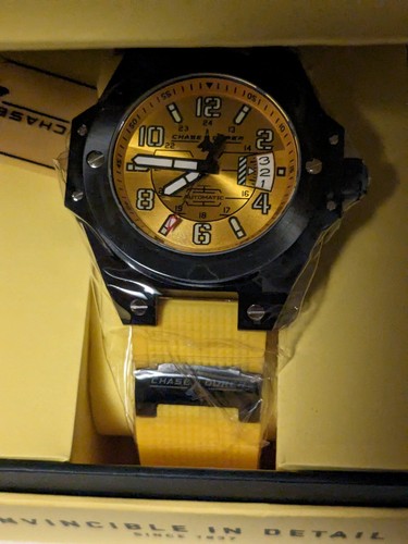 Nuevo Reloj Automático Chase-Durer Conquest Negro y Amarillo CDW-0018 - Imagen 2 de 3