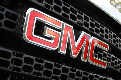 GMC Sierra y Chevy Silverado 2003-2006 - cubierta inferior del conductor avalancha bronceada - Imagen 4 de 9